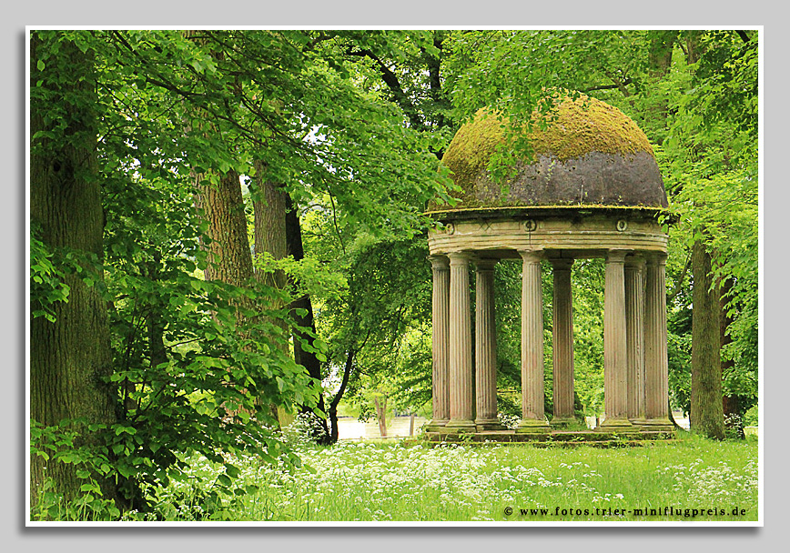 Pavillon im Park bei Schloss Monaise, Trier Euren