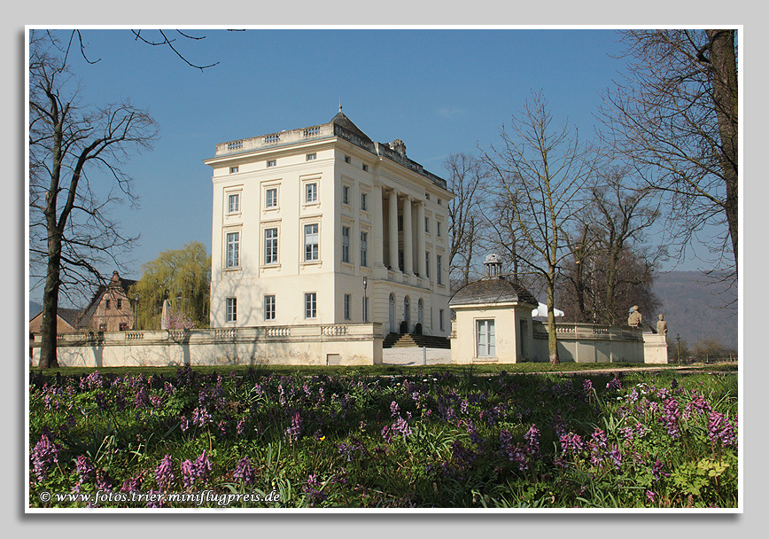 Schloss Monaise, Ansicht Ostseite