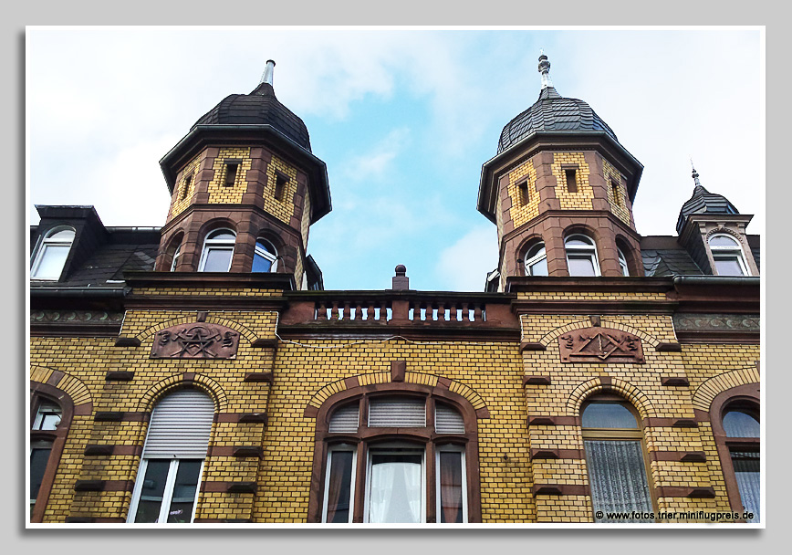 Trier-Fassade in der Nikolausstraße